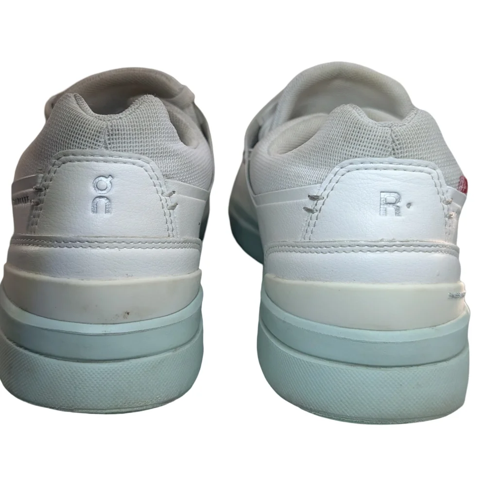 On Running The Roger sneakers in white with mint accent sole. Size 9